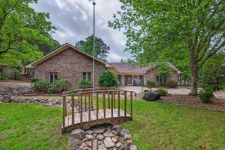 15 Tiburon Way, Hot Springs Village, AR 71909
