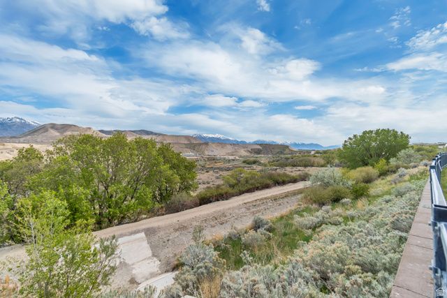 16342 S COUPLER LN, Bluffdale, UT 84065