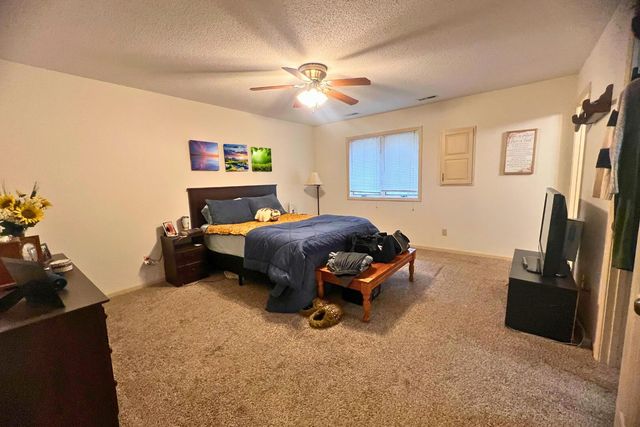 2402 GARDEN DR, Columbia, MO 65202