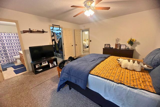 2402 GARDEN DR, Columbia, MO 65202