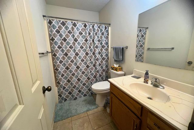 2402 GARDEN DR, Columbia, MO 65202