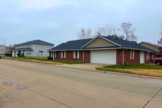 2402 GARDEN DR, Columbia, MO 65202