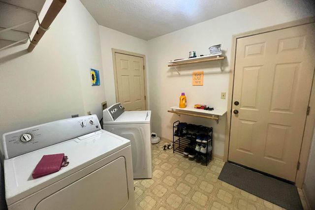 2402 GARDEN DR, Columbia, MO 65202