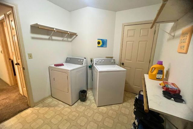 2402 GARDEN DR, Columbia, MO 65202