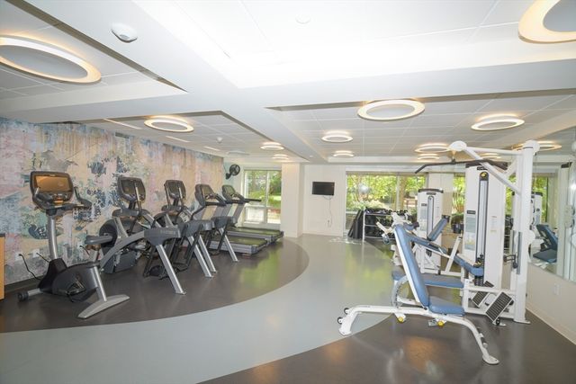 170 Brookline Avenue 1025, Boston, MA 02215