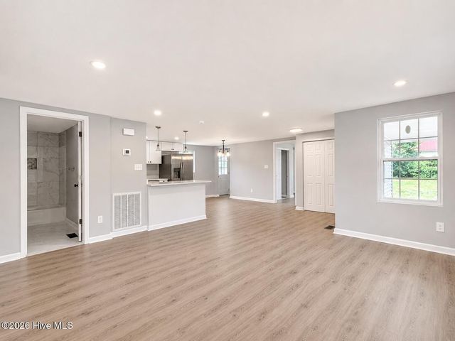 2825 E Old Spring Hope Road, Nashville, NC 27856