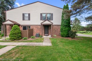 7777 Pontiac Lake Road, Waterford, MI 48327