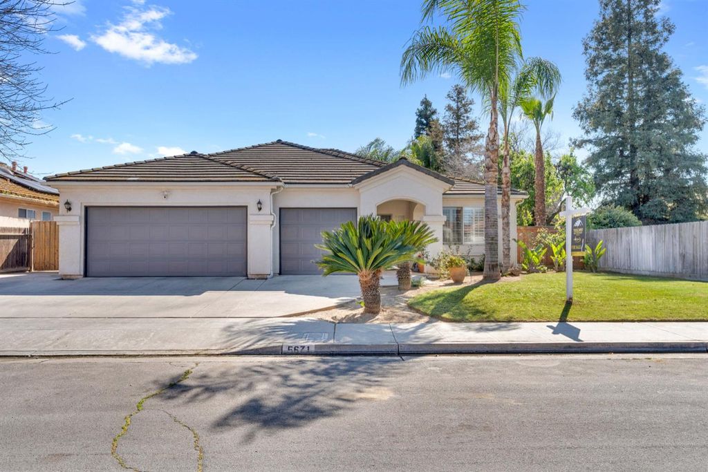 Image 1 of property listing at 5671 W Athens Avenue, Fresno, CA 93722