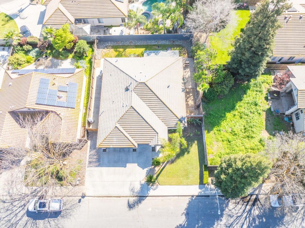 Image 21 of property listing at 5671 W Athens Avenue, Fresno, CA 93722