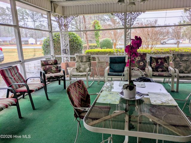 1423 Greenville Boulevard SE, Greenville, NC 27858