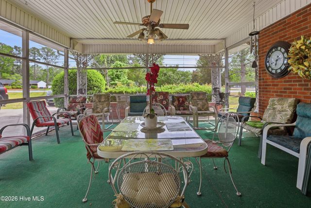 1423 Greenville Boulevard SE, Greenville, NC 27858