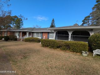 1423 Greenville Boulevard SE, Greenville, NC 27858