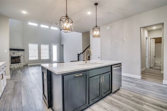 709 Fletcher Drive, Fate, TX 75087