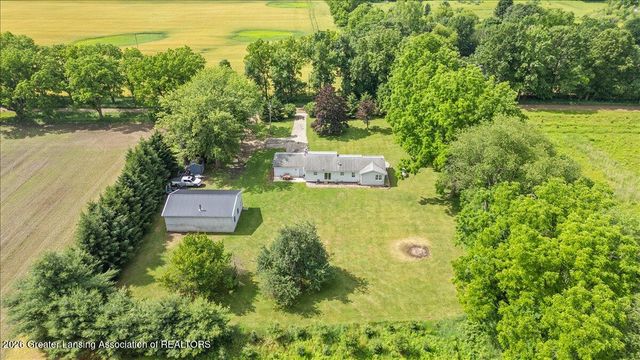 8221 E Parker Road, Laingsburg, MI 48848