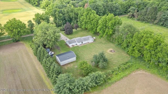 8221 E Parker Road, Laingsburg, MI 48848