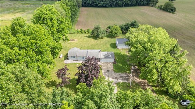 8221 E Parker Road, Laingsburg, MI 48848