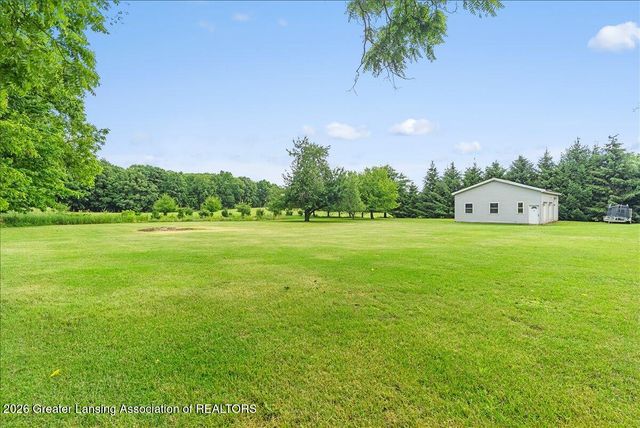 8221 E Parker Road, Laingsburg, MI 48848