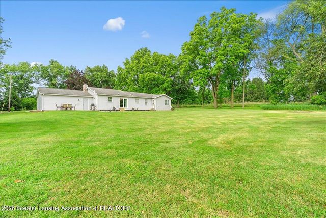 8221 E Parker Road, Laingsburg, MI 48848