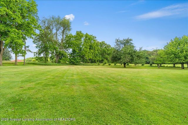 8221 E Parker Road, Laingsburg, MI 48848