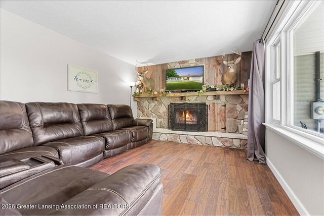 8221 E Parker Road, Laingsburg, MI 48848