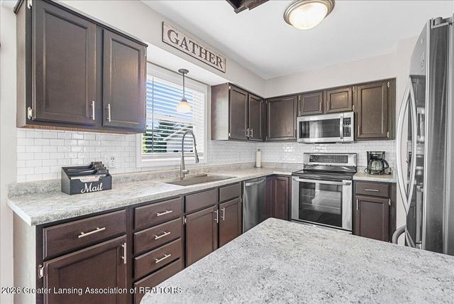 8221 E Parker Road, Laingsburg, MI 48848