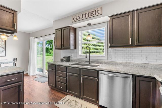 8221 E Parker Road, Laingsburg, MI 48848