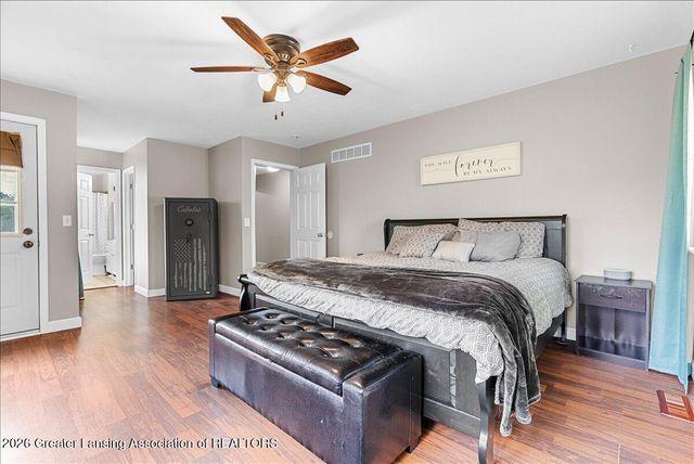 8221 E Parker Road, Laingsburg, MI 48848