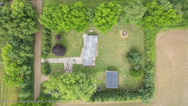 8221 E Parker Road, Laingsburg, MI 48848