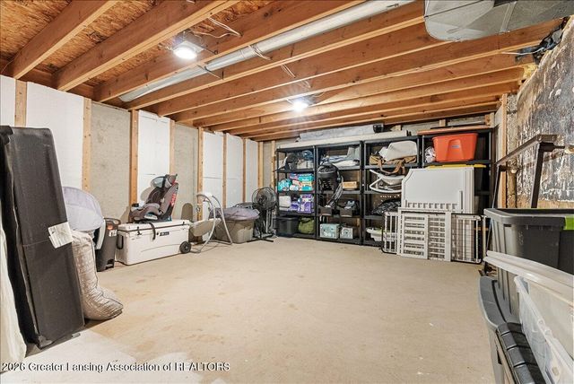 8221 E Parker Road, Laingsburg, MI 48848