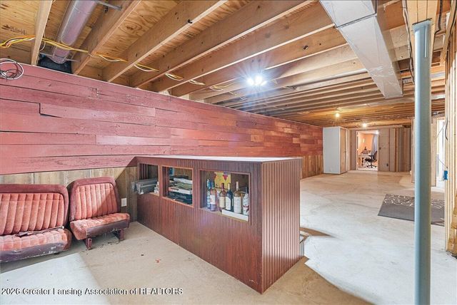 8221 E Parker Road, Laingsburg, MI 48848
