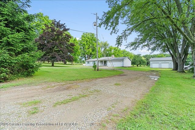 8221 E Parker Road, Laingsburg, MI 48848