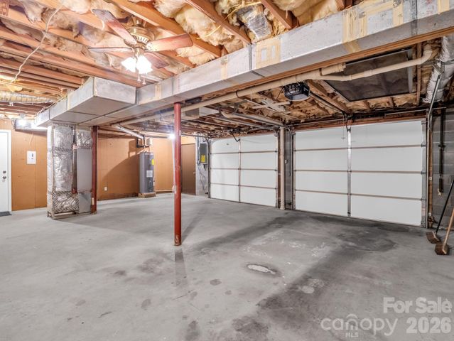 156 Deer Run, Hendersonville, NC 28739
