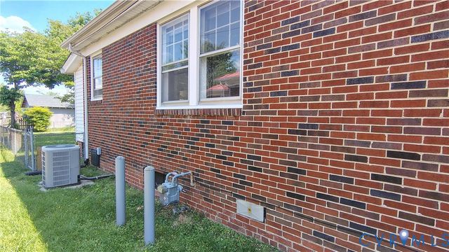 707 Hamilton Ave, Colonial Heights, VA 23834