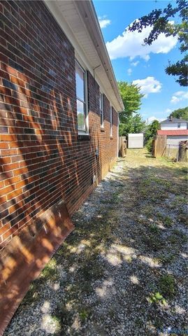 707 Hamilton Ave, Colonial Heights, VA 23834