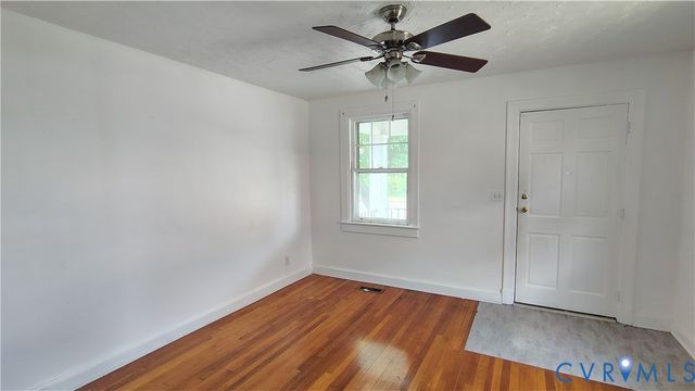 707 Hamilton Ave, Colonial Heights, VA 23834