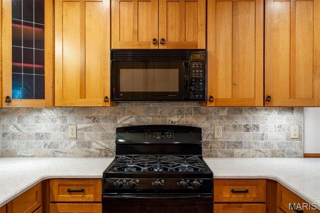 605 Forrester Drive, Ballwin, MO 63011