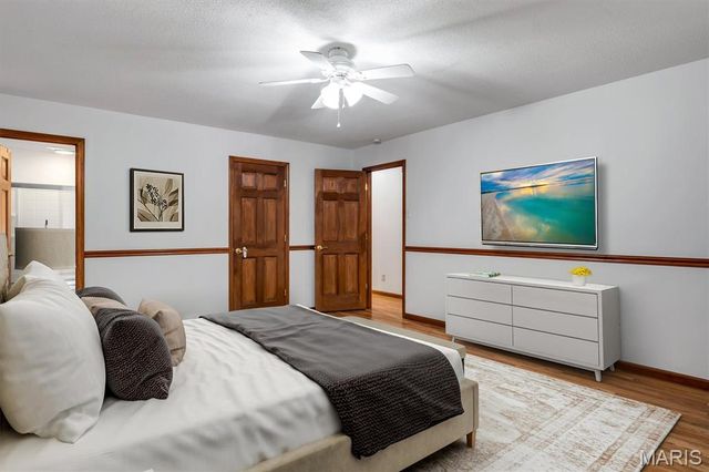 605 Forrester Drive, Ballwin, MO 63011