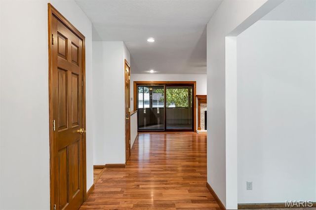 605 Forrester Drive, Ballwin, MO 63011
