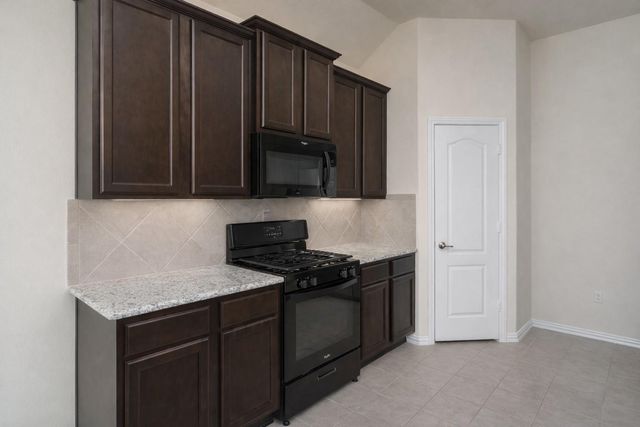 13202 Anchor Isle Court, La Marque, TX 77568