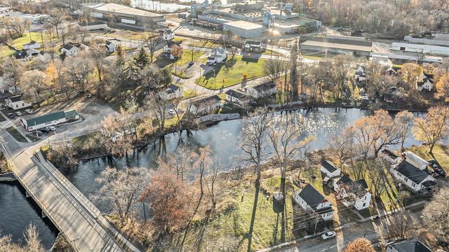 500 River Street, Three Rivers, MI 49093