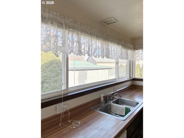 4297 Sw RUNNION Ct, Pendleton, OR 97801
