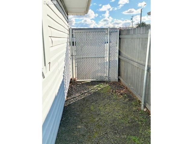 4297 Sw RUNNION Ct, Pendleton, OR 97801