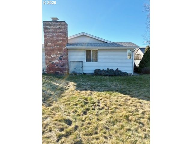 4297 Sw RUNNION Ct, Pendleton, OR 97801