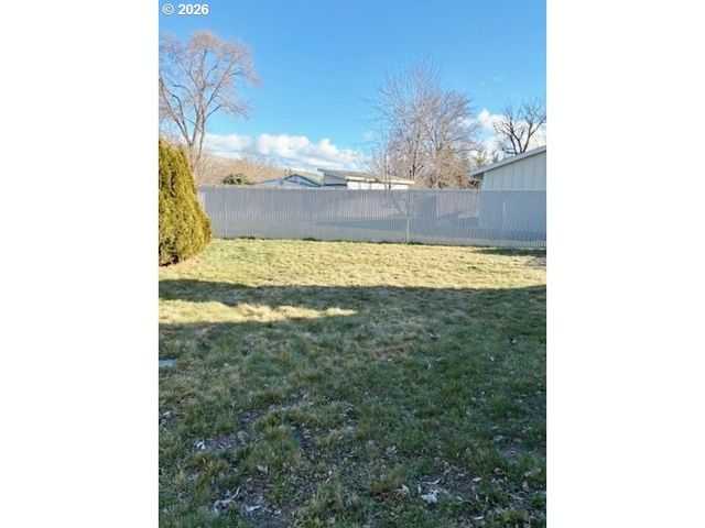 4297 Sw RUNNION Ct, Pendleton, OR 97801