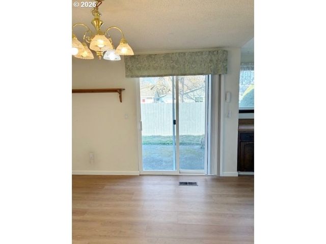 4297 Sw RUNNION Ct, Pendleton, OR 97801