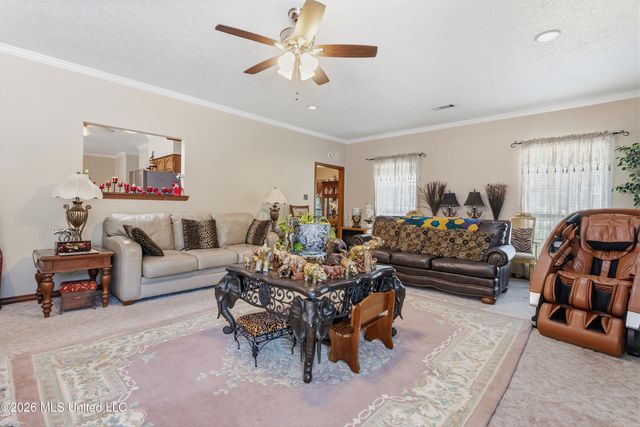 918 N Country Club Lane, Biloxi, MS 39532