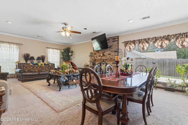918 N Country Club Lane, Biloxi, MS 39532