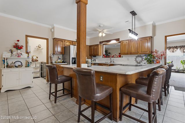 918 N Country Club Lane, Biloxi, MS 39532