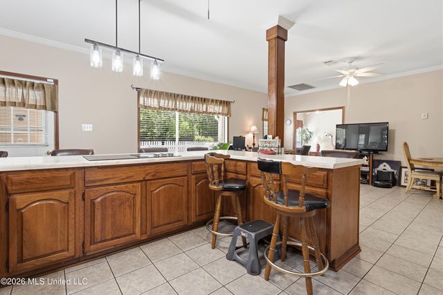918 N Country Club Lane, Biloxi, MS 39532