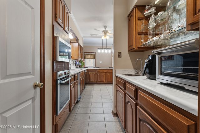 918 N Country Club Lane, Biloxi, MS 39532